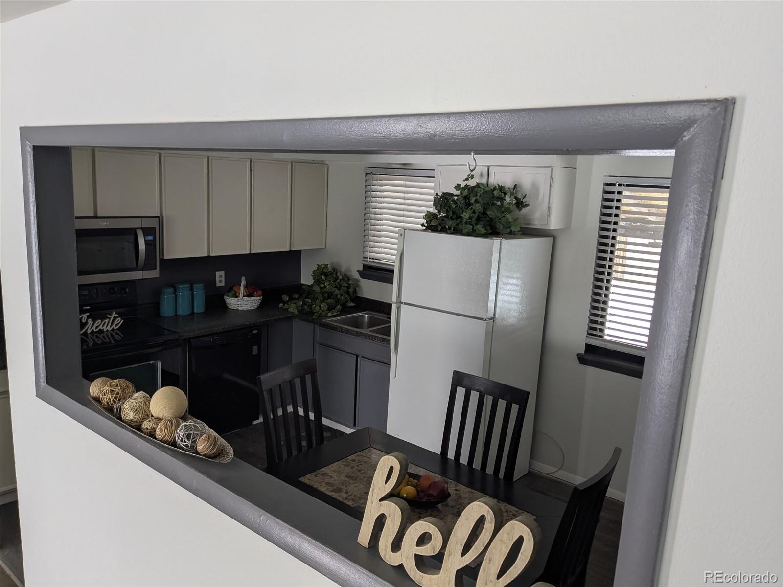 MLS Image #3 for 2128  oakwood lane,pueblo, Colorado