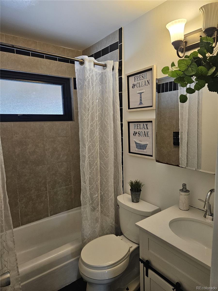 MLS Image #9 for 2128  oakwood lane,pueblo, Colorado