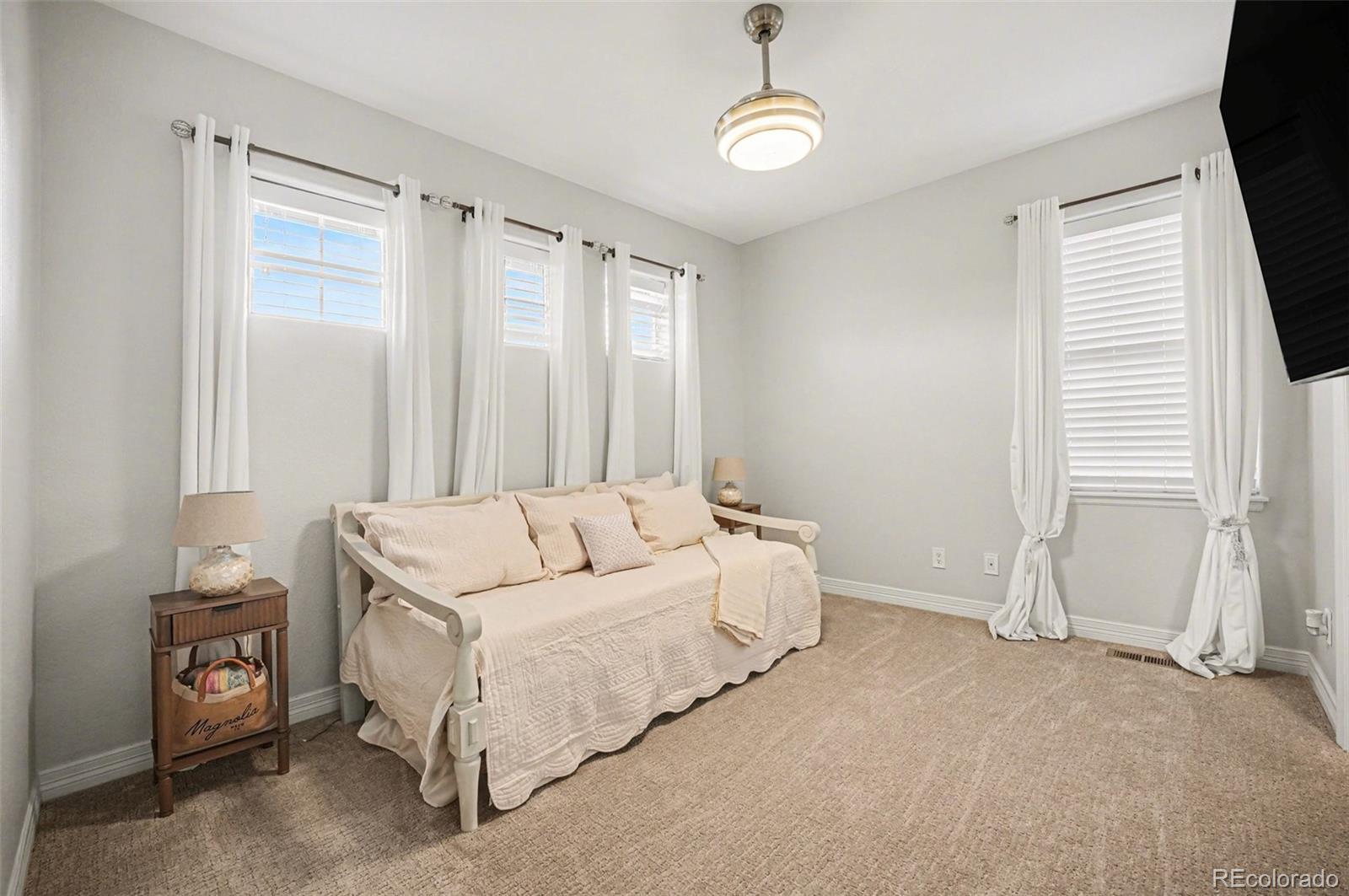 MLS Image #31 for 9368 s silent hills drive,lone tree, Colorado