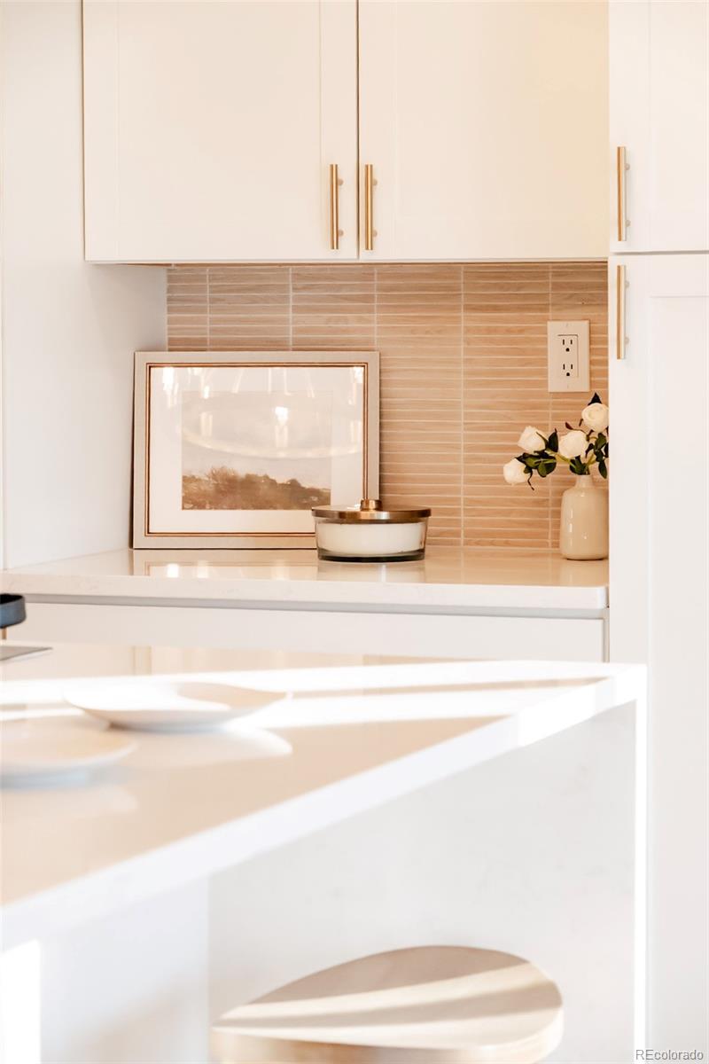 MLS Image #16 for 1352 s quieto court,denver, Colorado