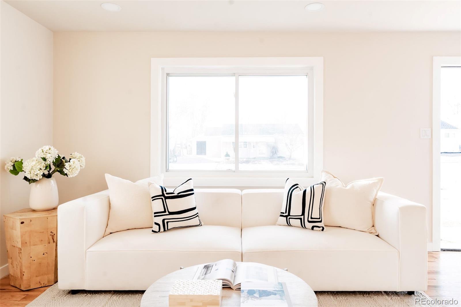 MLS Image #6 for 1352 s quieto court,denver, Colorado