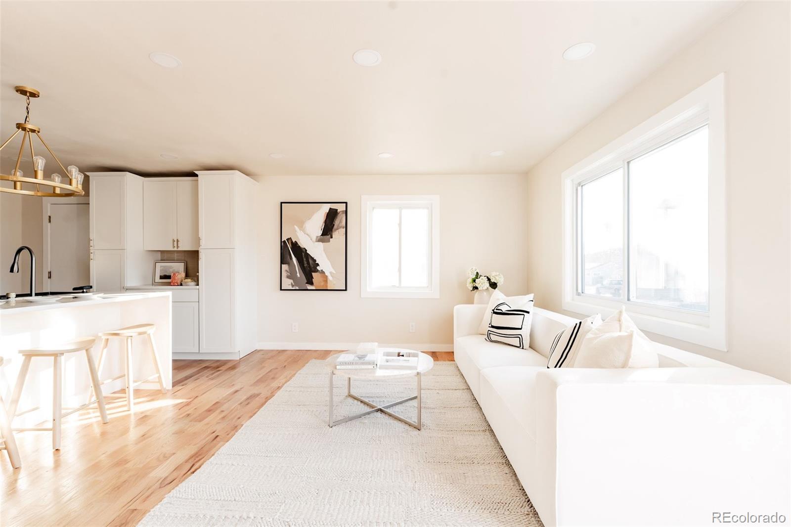 MLS Image #8 for 1352 s quieto court,denver, Colorado