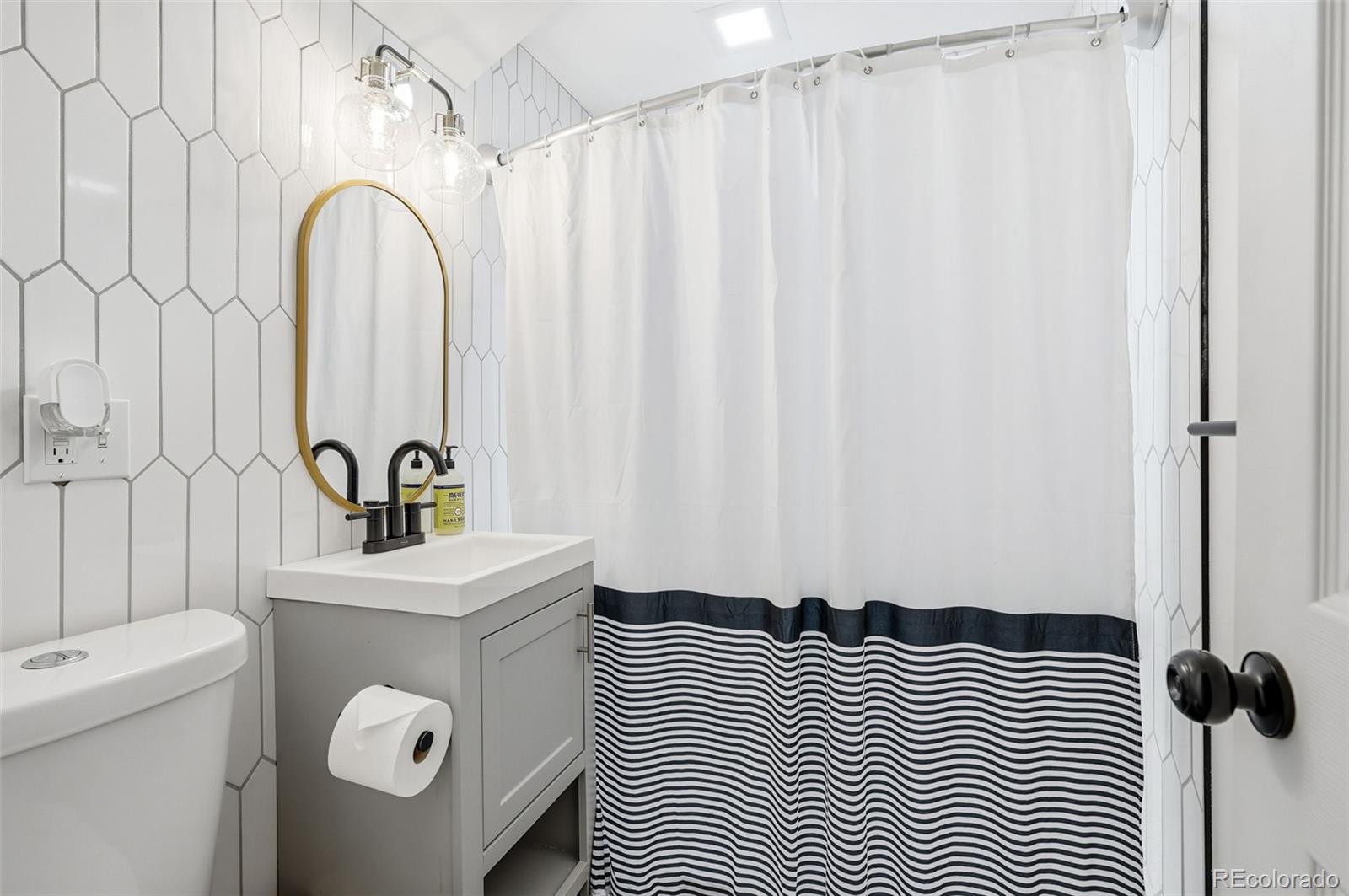 MLS Image #22 for 1515 s carlan court,denver, Colorado