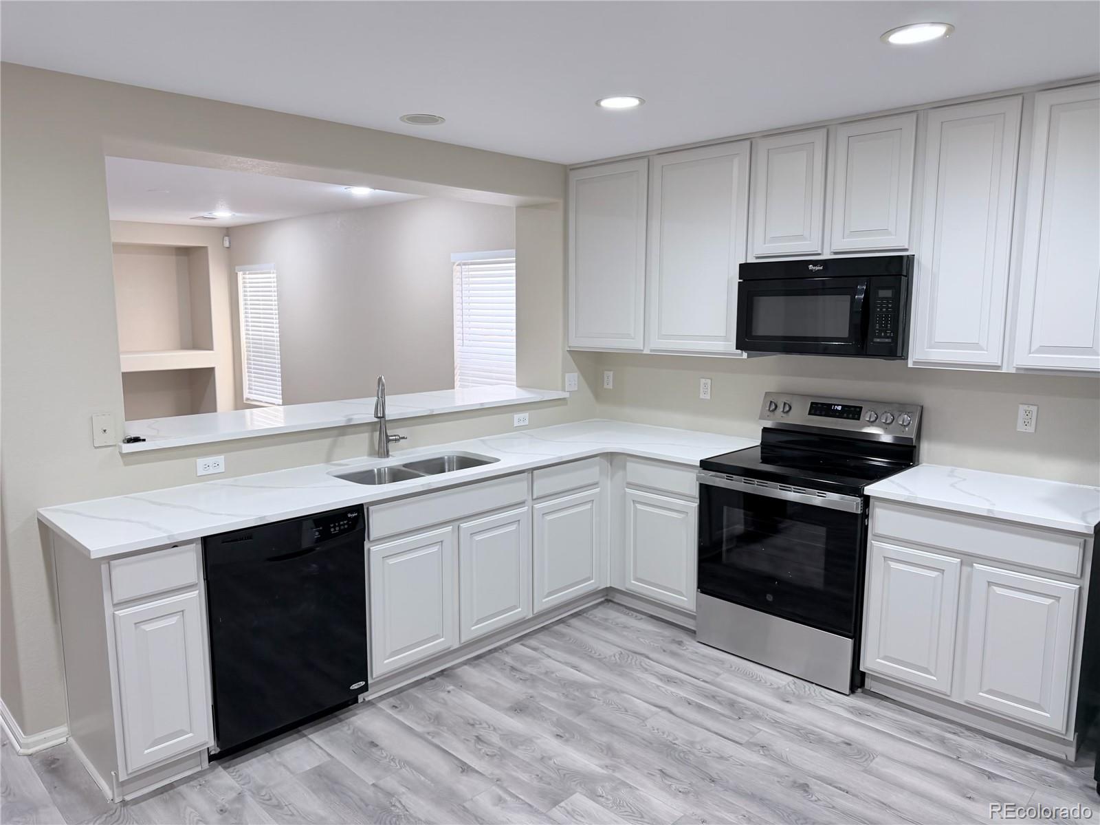 MLS Image #4 for 15827  randolph place,denver, Colorado