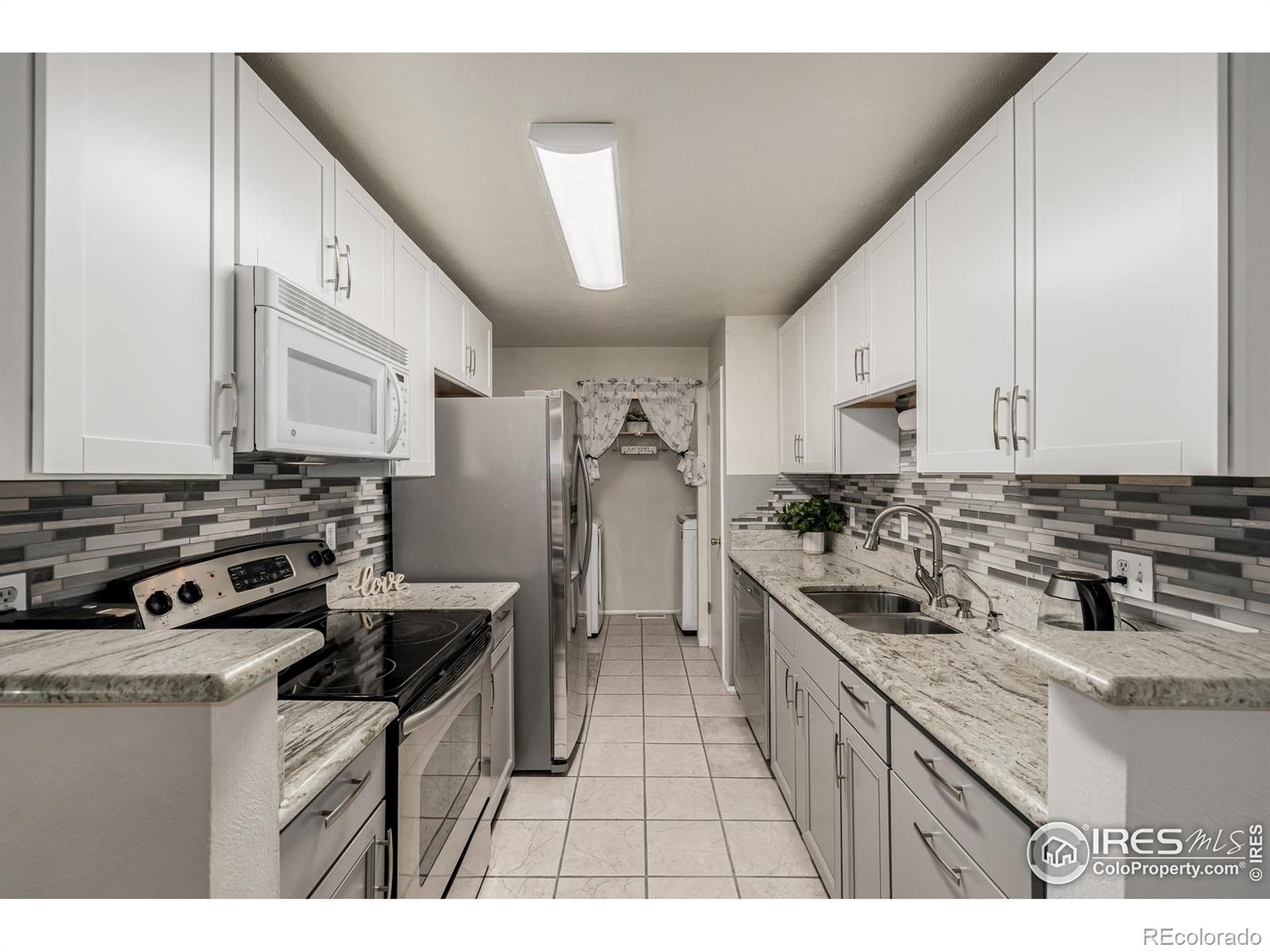 MLS Image #14 for 7624  gray way,arvada, Colorado