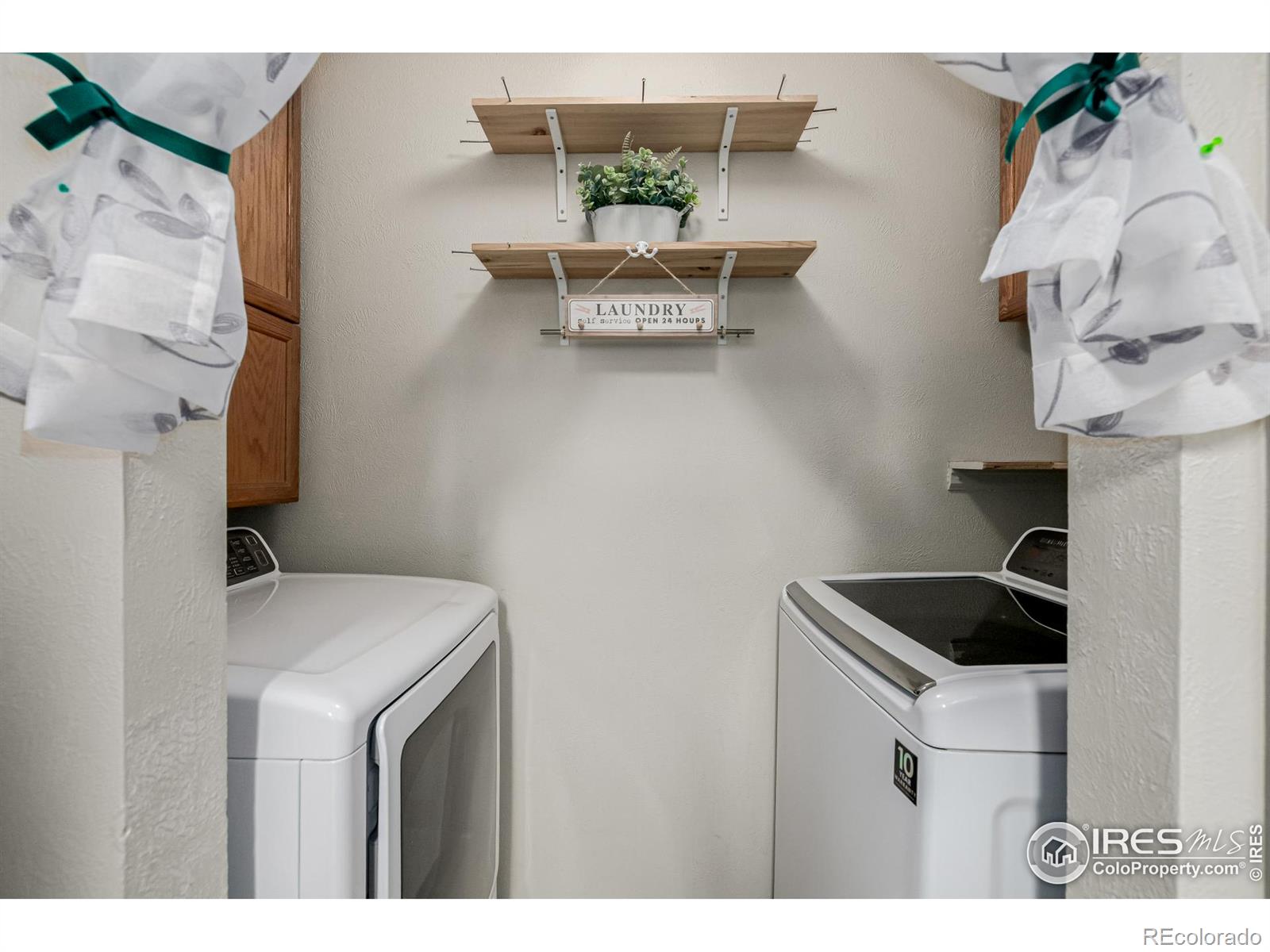 MLS Image #26 for 7624  gray way,arvada, Colorado