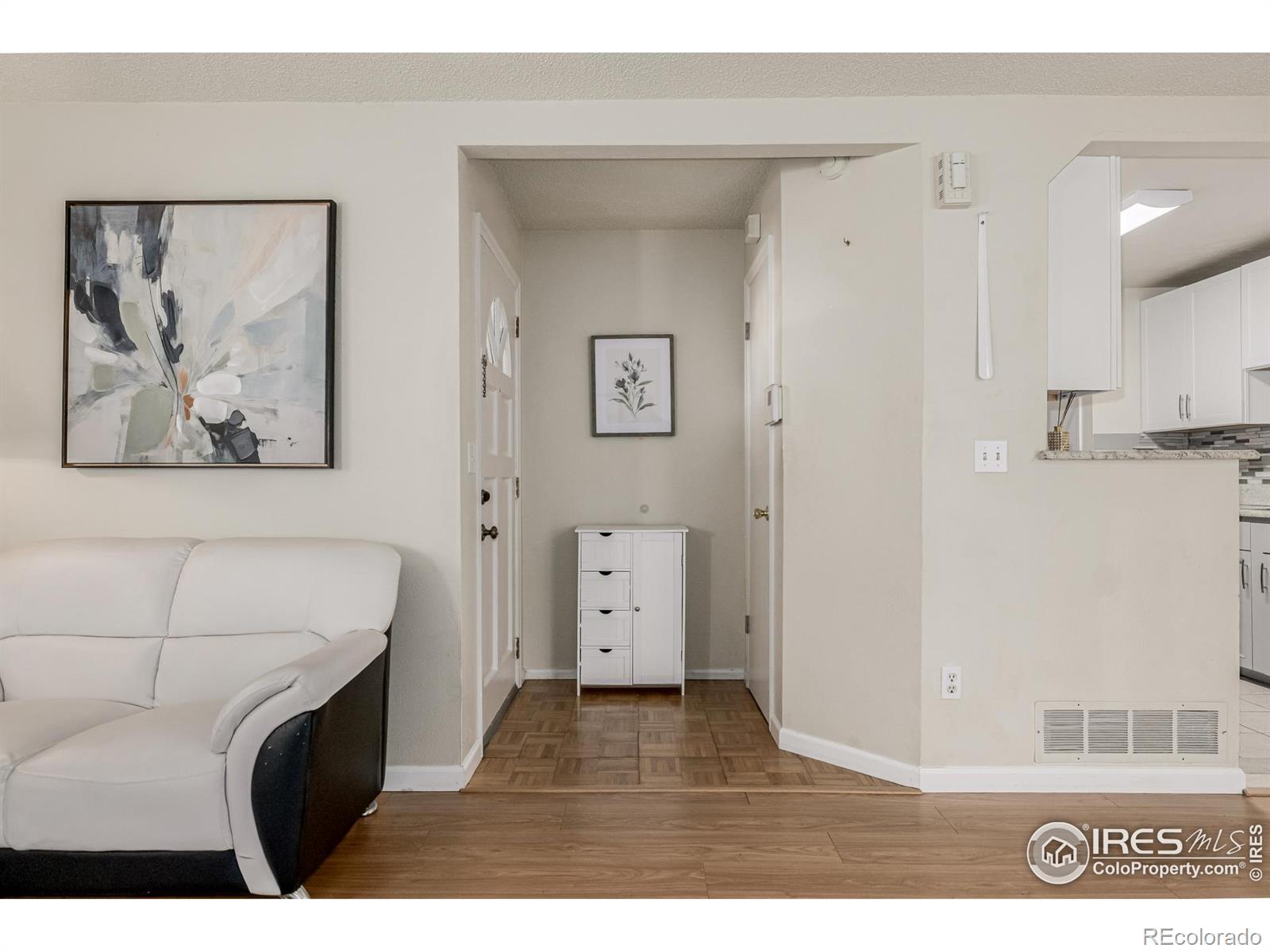 MLS Image #4 for 7624  gray way,arvada, Colorado
