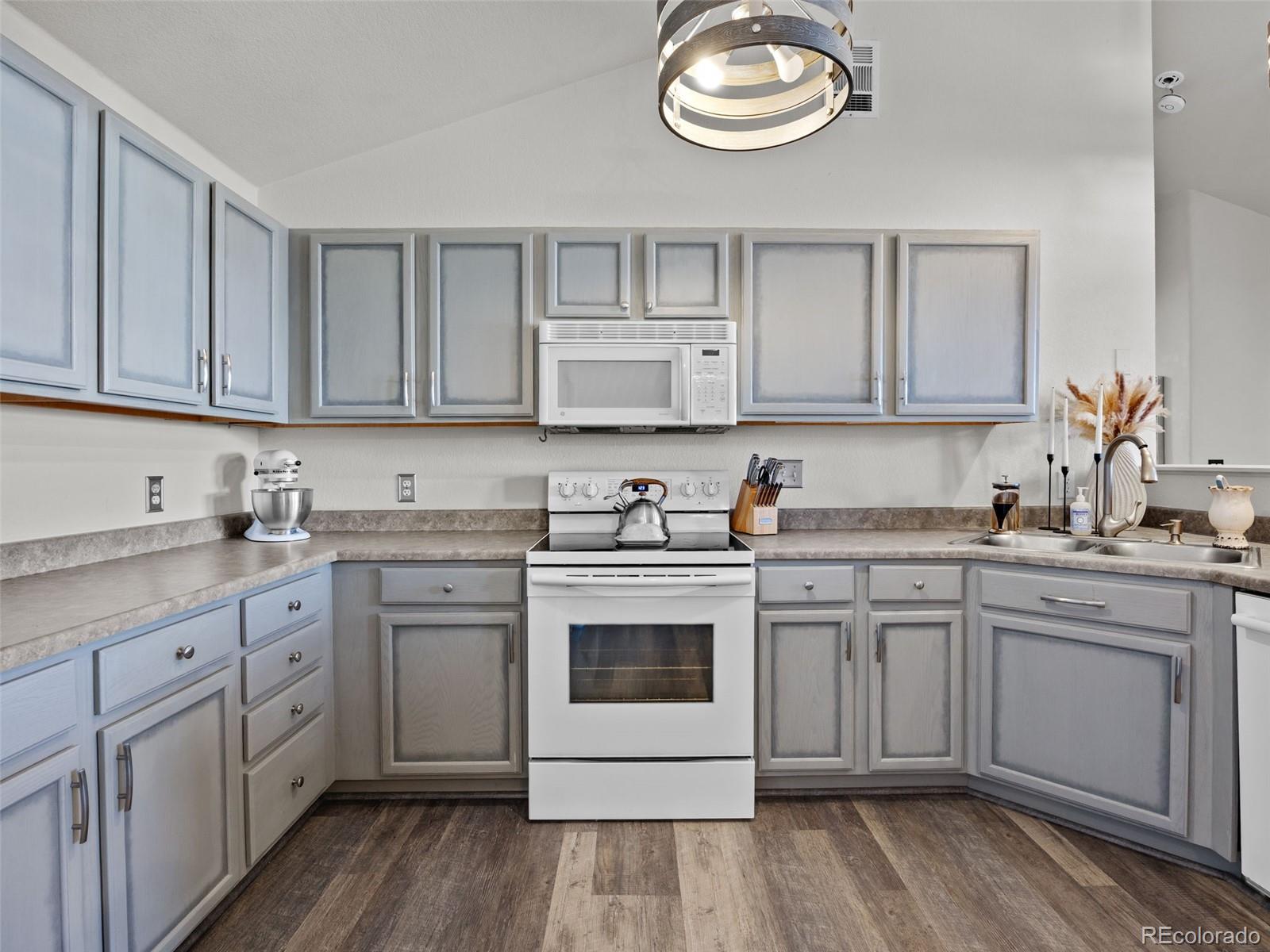 MLS Image #12 for 3260 e 103rd place 908,thornton, Colorado