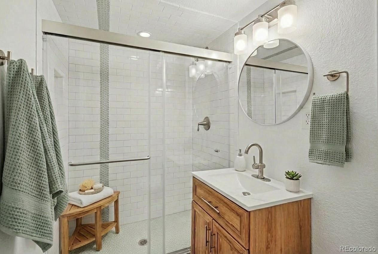 MLS Image #22 for 2580 s perry street,denver, Colorado