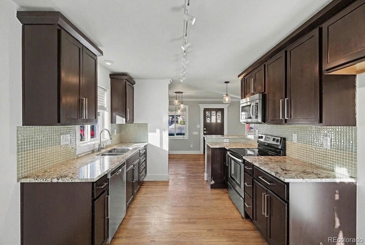 MLS Image #5 for 2580 s perry street,denver, Colorado