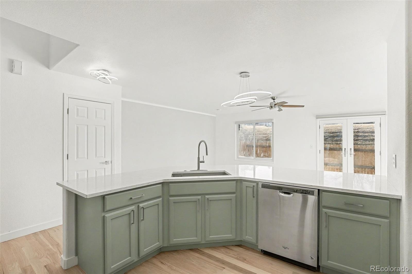 MLS Image #4 for 1994 e 102nd circle,thornton, Colorado