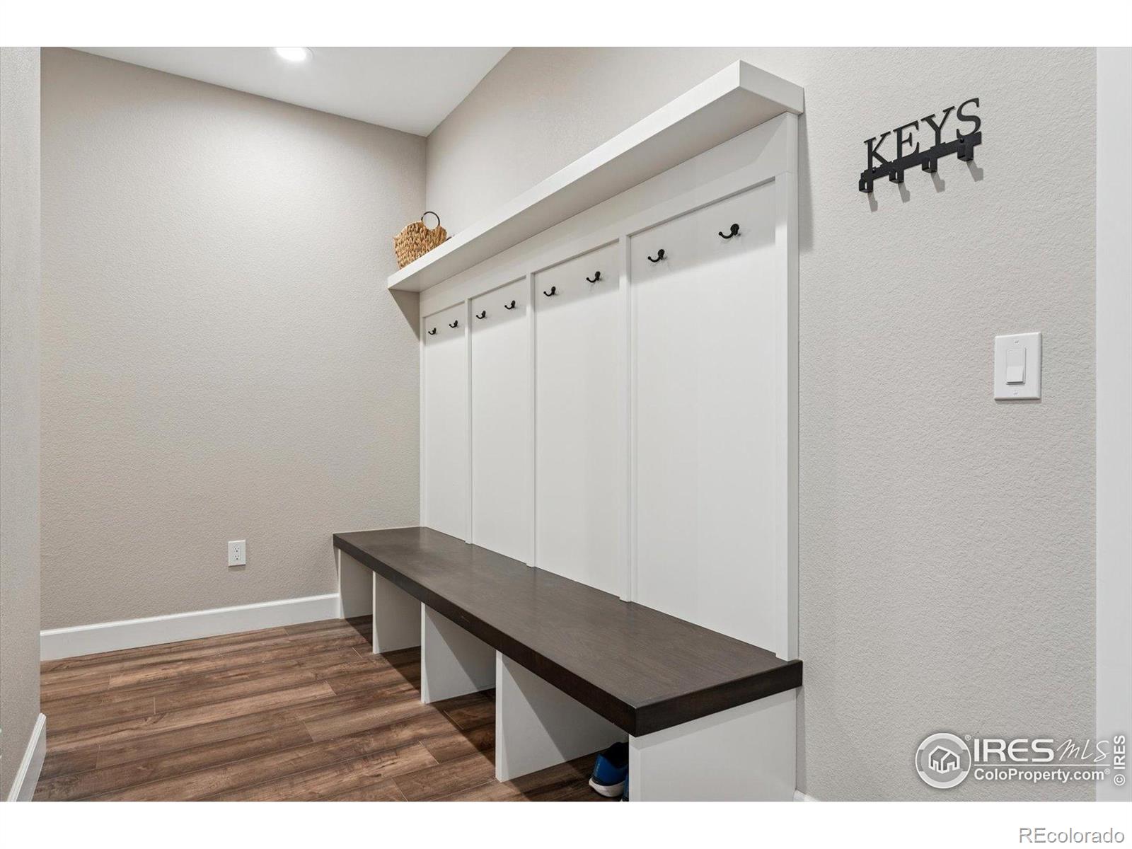 MLS Image #12 for 822  trail ridge drive,louisville, Colorado