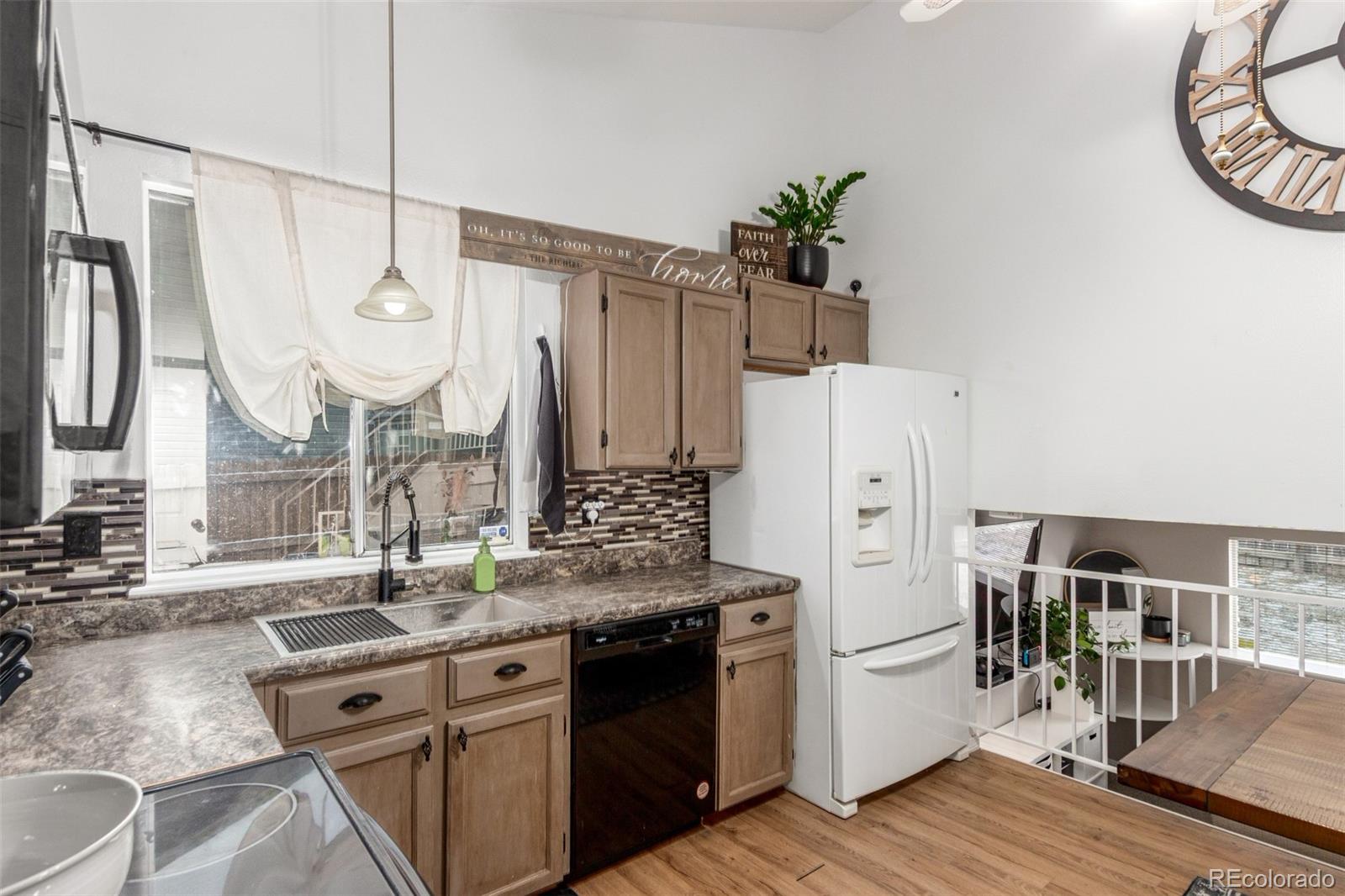 MLS Image #11 for 4219 s halifax court,aurora, Colorado