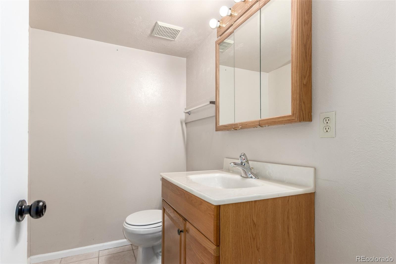 MLS Image #14 for 4219 s halifax court,aurora, Colorado