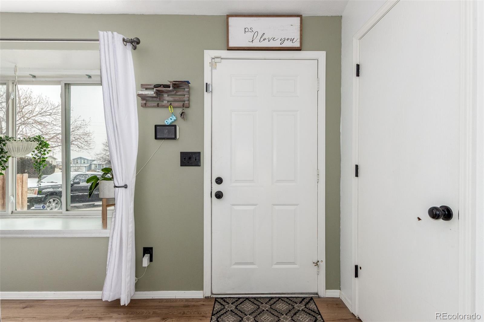MLS Image #3 for 4219 s halifax court,aurora, Colorado