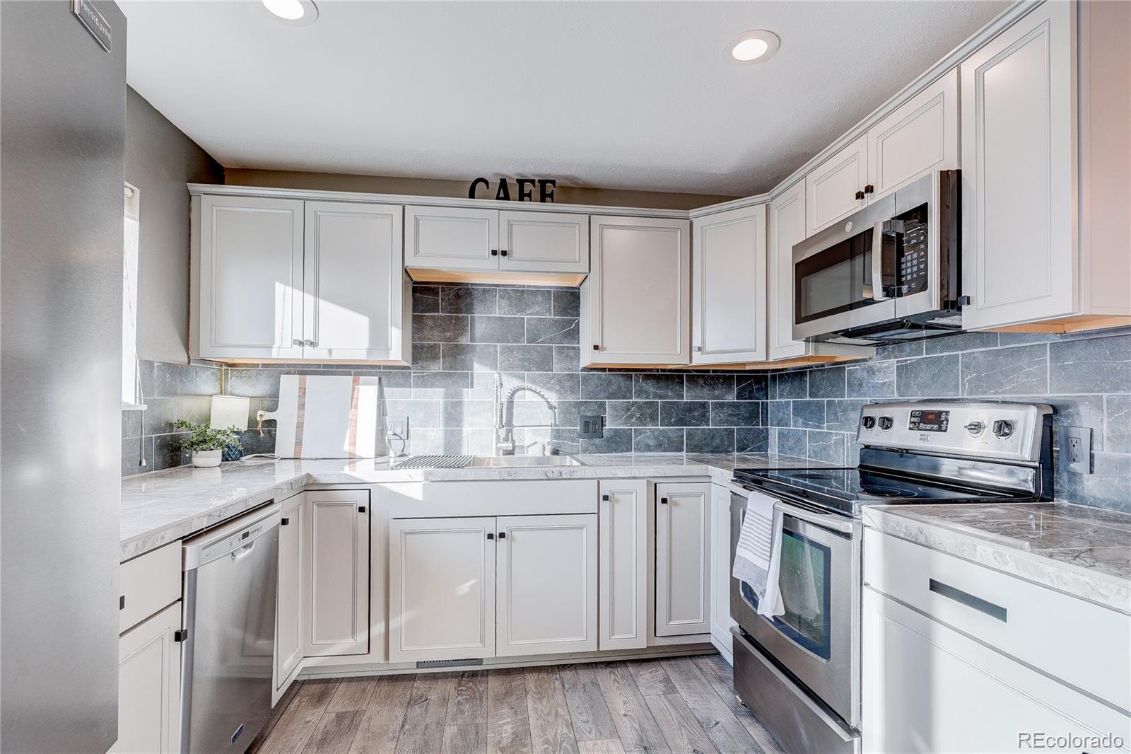 MLS Image #11 for 3323 n colorado avenue,loveland, Colorado