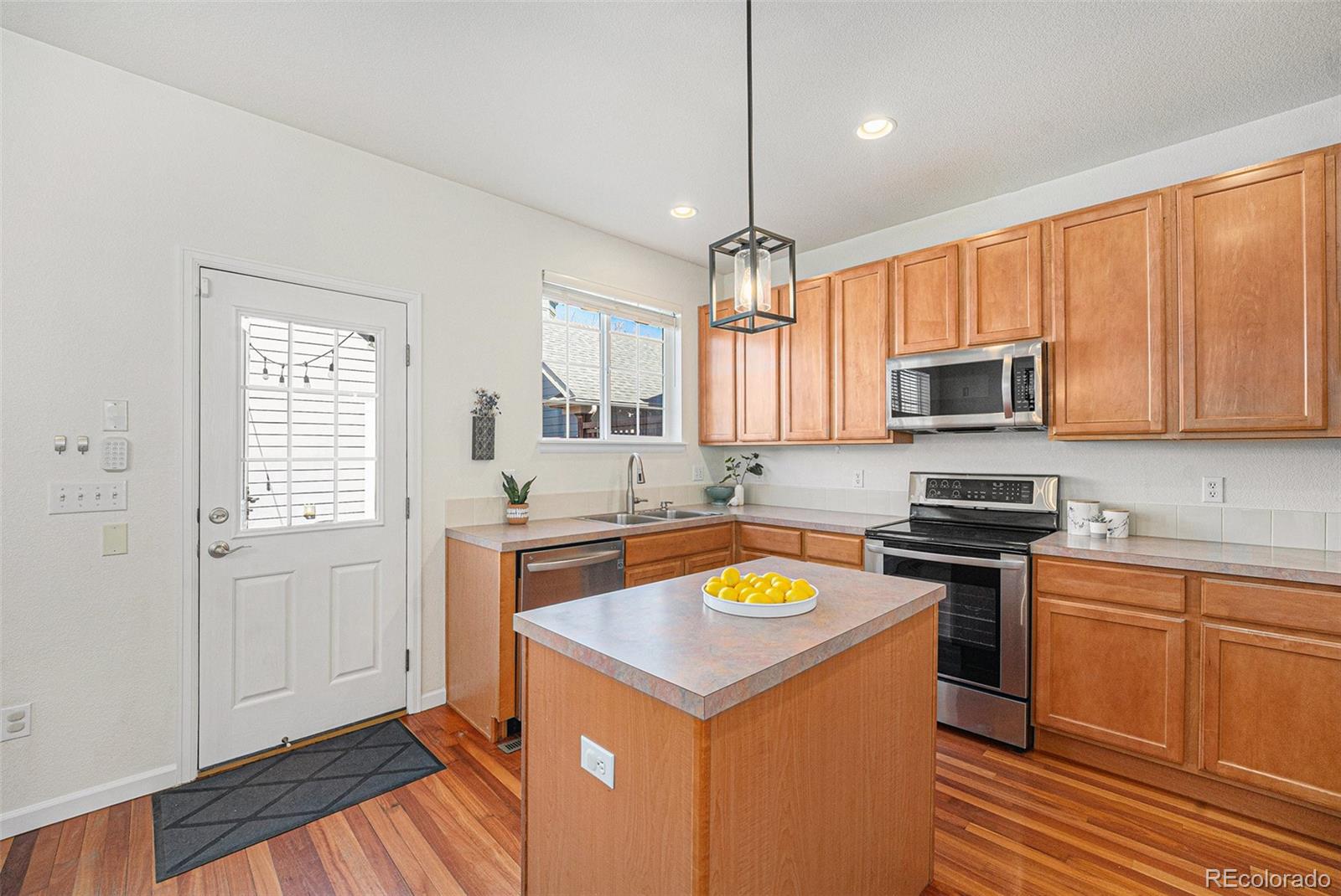 MLS Image #6 for 8381 e 29th avenue ,denver, Colorado