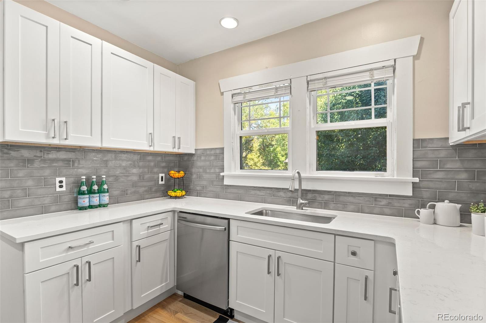 MLS Image #12 for 864  garfield street,denver, Colorado