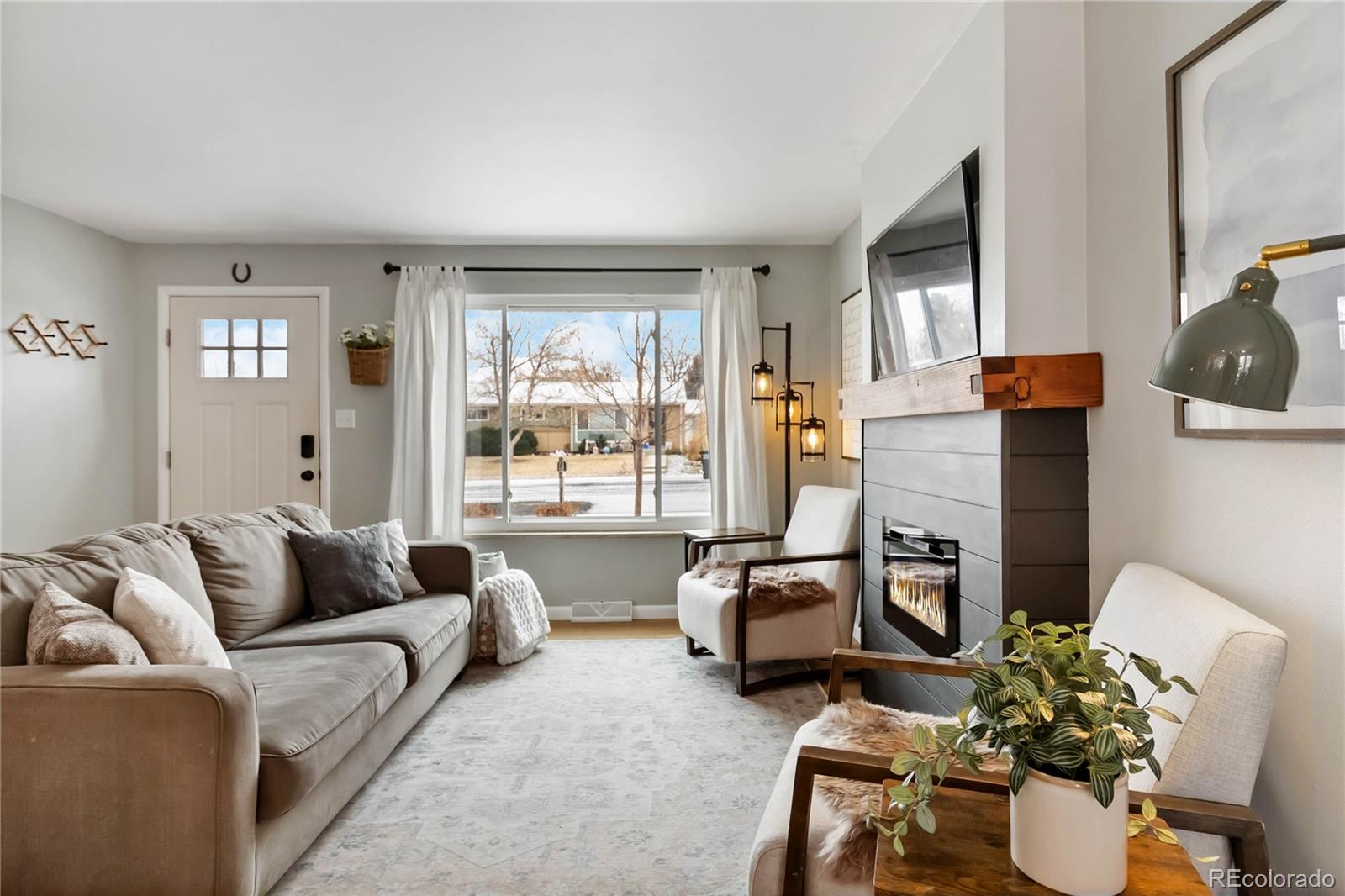 MLS Image #4 for 6983 s albion street,centennial, Colorado