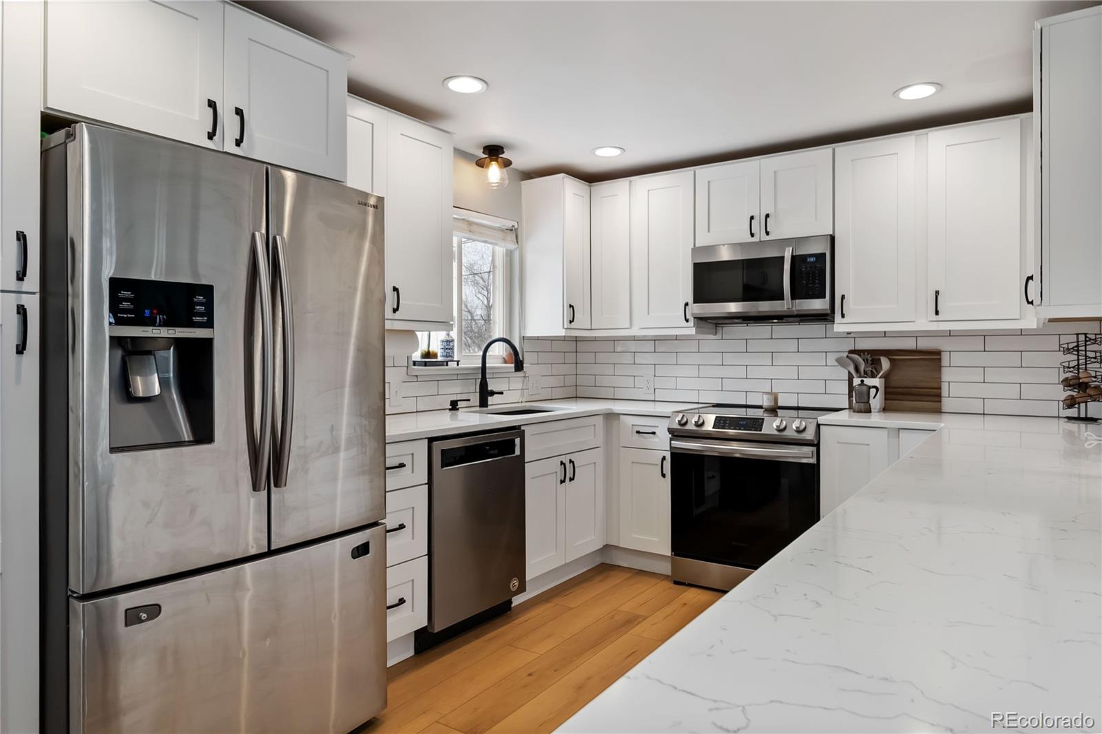 MLS Image #9 for 6983 s albion street,centennial, Colorado