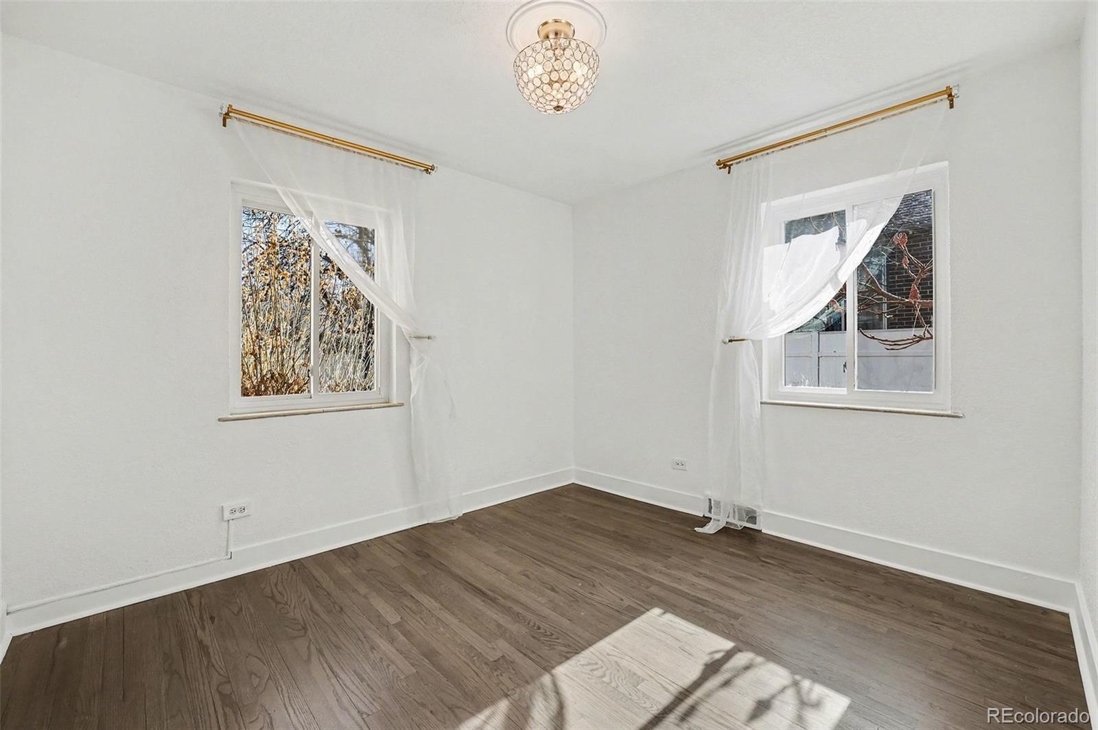 MLS Image #15 for 1330  dahlia street,denver, Colorado