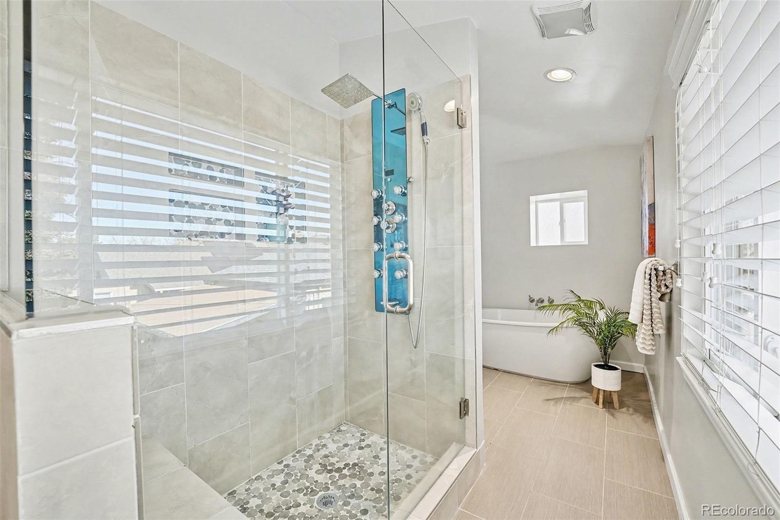 MLS Image #16 for 1330  dahlia street,denver, Colorado
