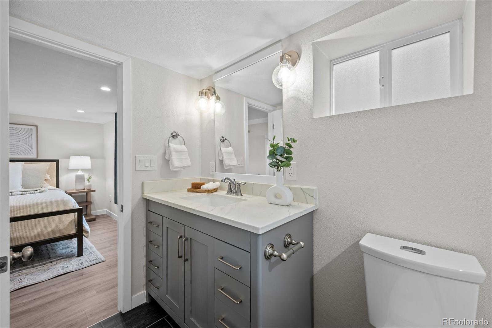 MLS Image #19 for 2344 s lafayette street,denver, Colorado