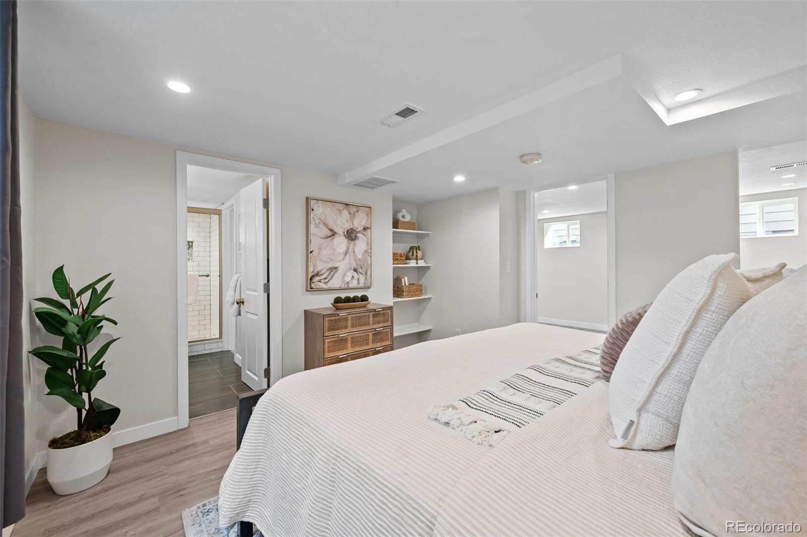 MLS Image #23 for 2344 s lafayette street,denver, Colorado