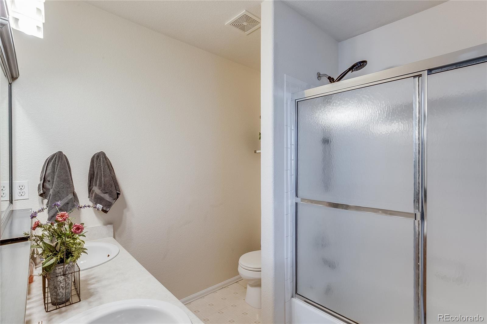 MLS Image #10 for 5450 s valdai street,aurora, Colorado