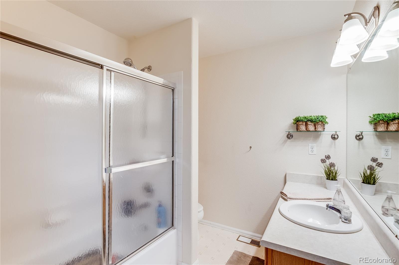 MLS Image #13 for 5450 s valdai street,aurora, Colorado