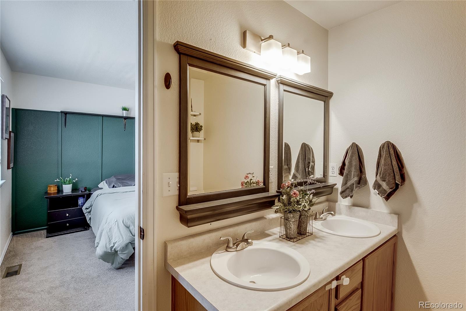 MLS Image #9 for 5450 s valdai street,aurora, Colorado