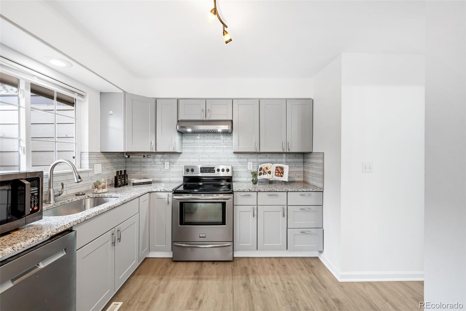 MLS Image #10 for 7105 e briarwood drive,centennial, Colorado