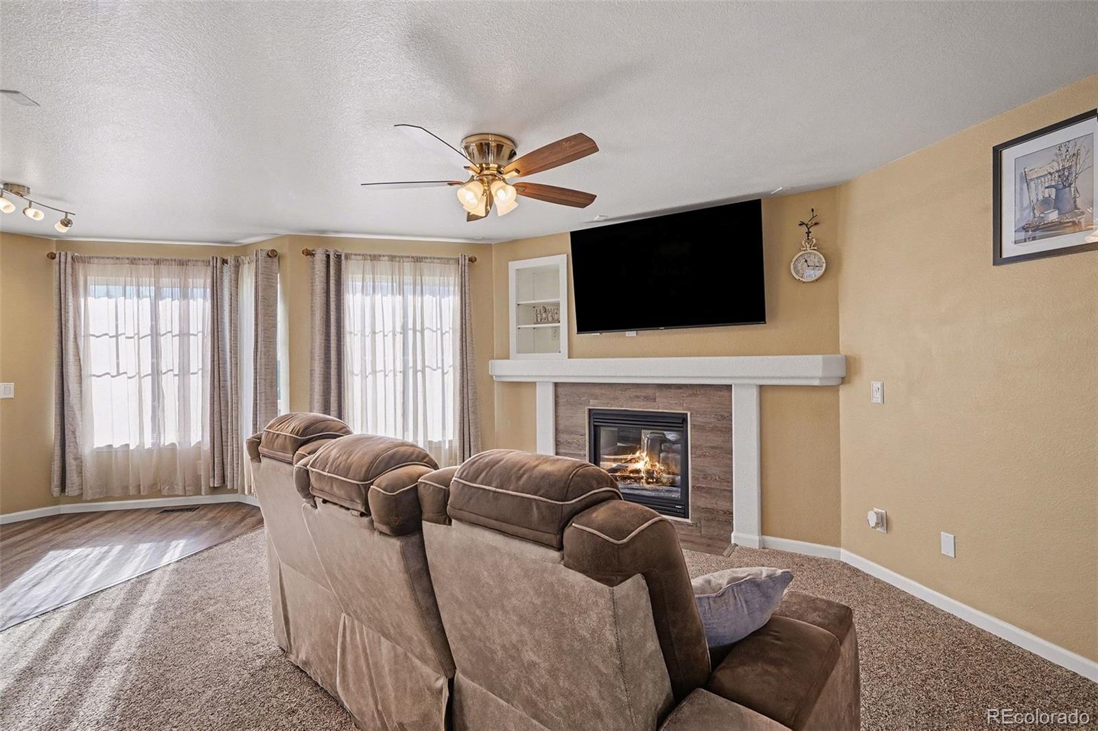 MLS Image #3 for 7548 s quatar way,aurora, Colorado