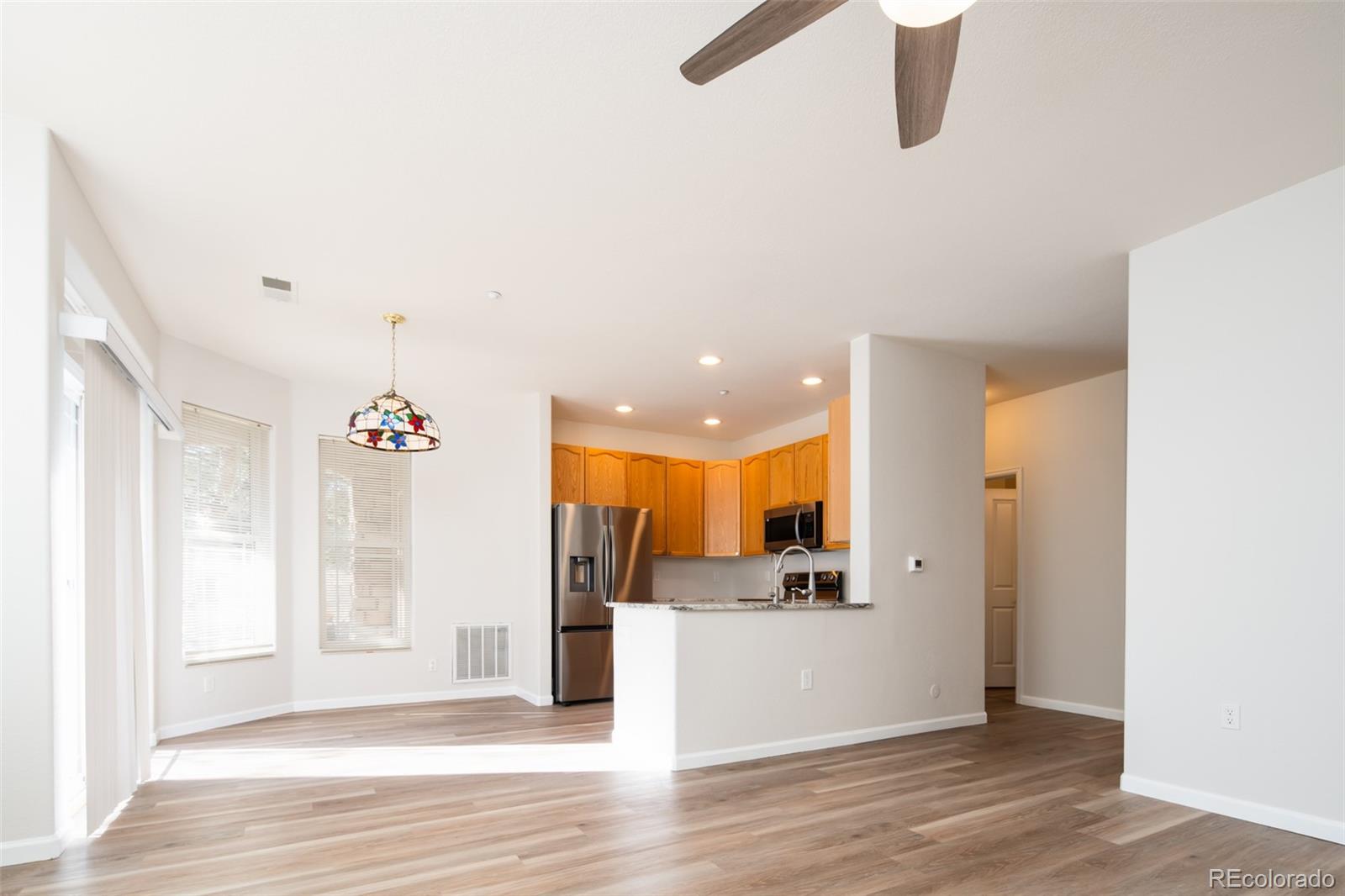 MLS Image #5 for 8457 s hoyt way,littleton, Colorado