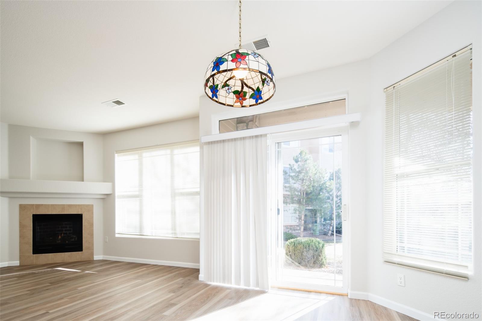 MLS Image #7 for 8457 s hoyt way,littleton, Colorado
