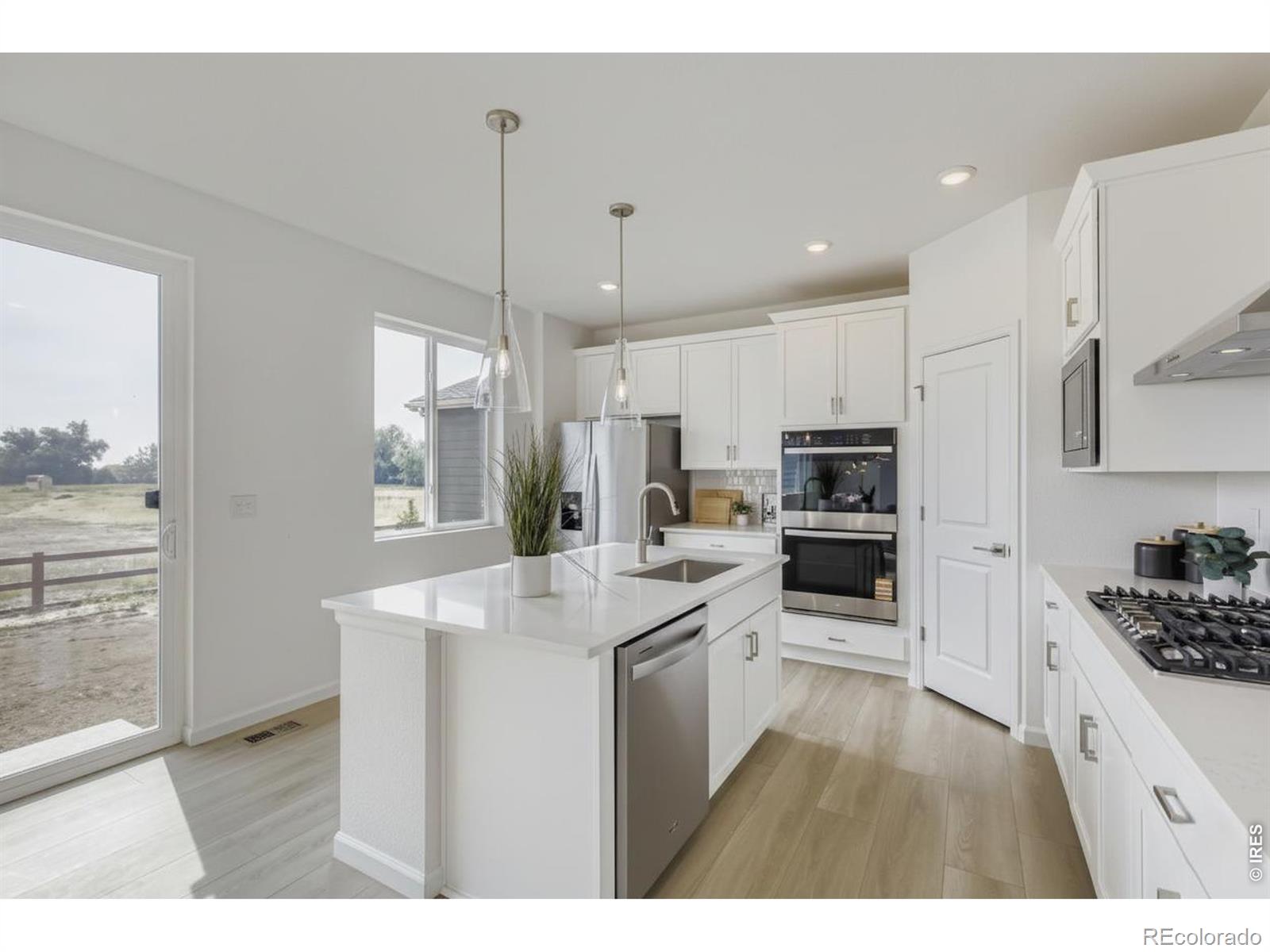 MLS Image #7 for 7337  swan river street,frederick, Colorado