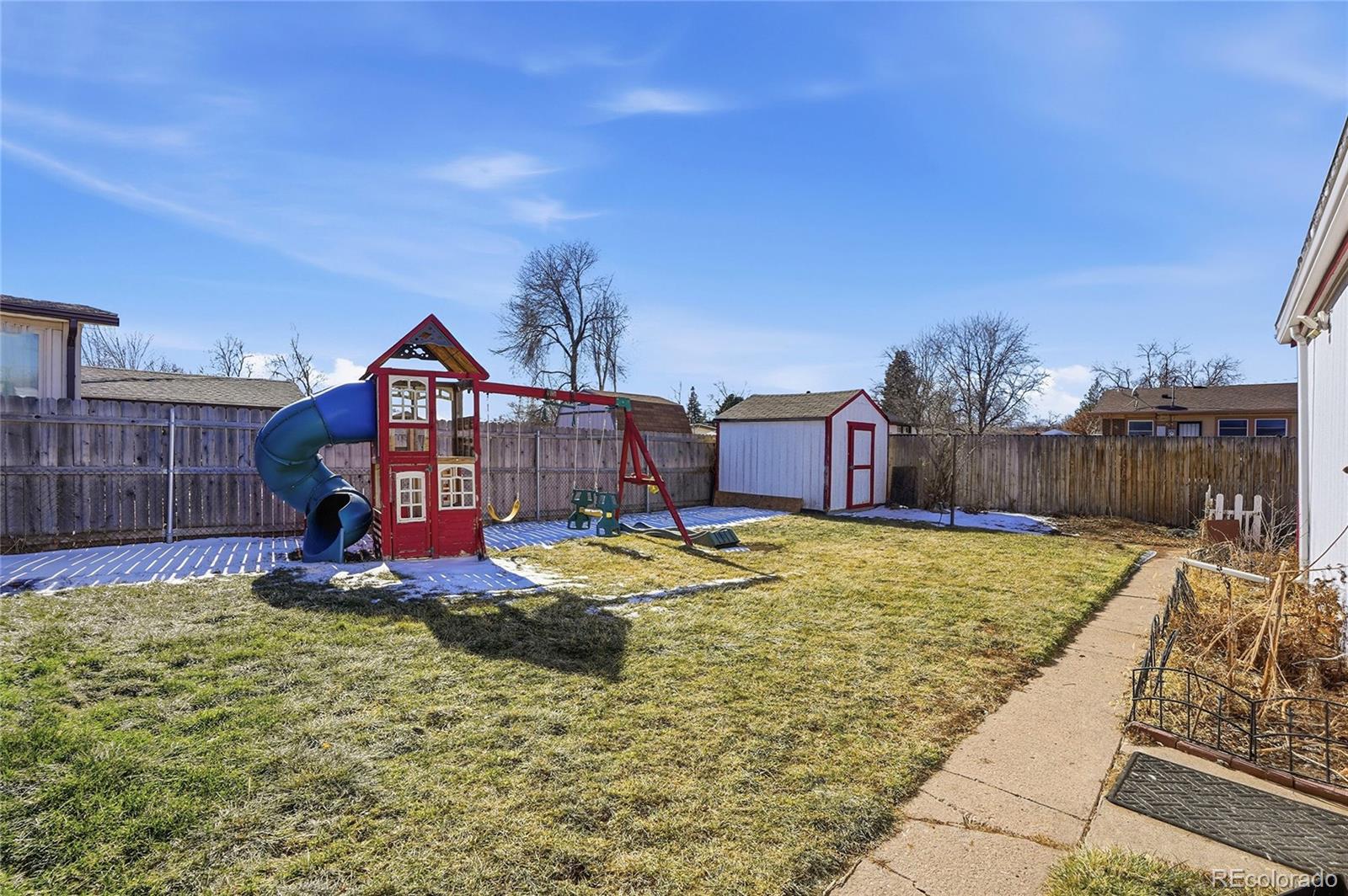 MLS Image #18 for 1621 s perry street,denver, Colorado