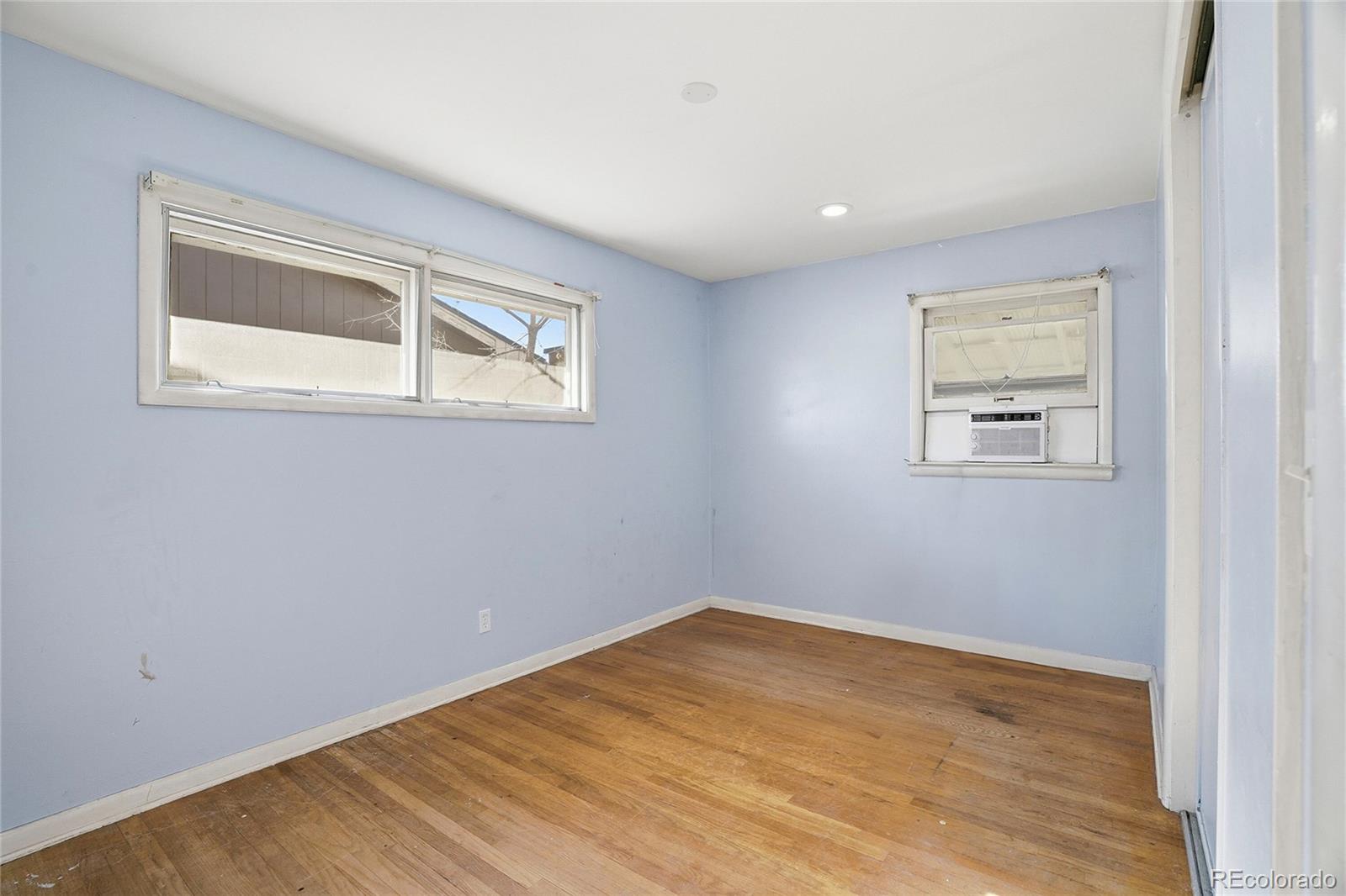MLS Image #9 for 1621 s perry street,denver, Colorado