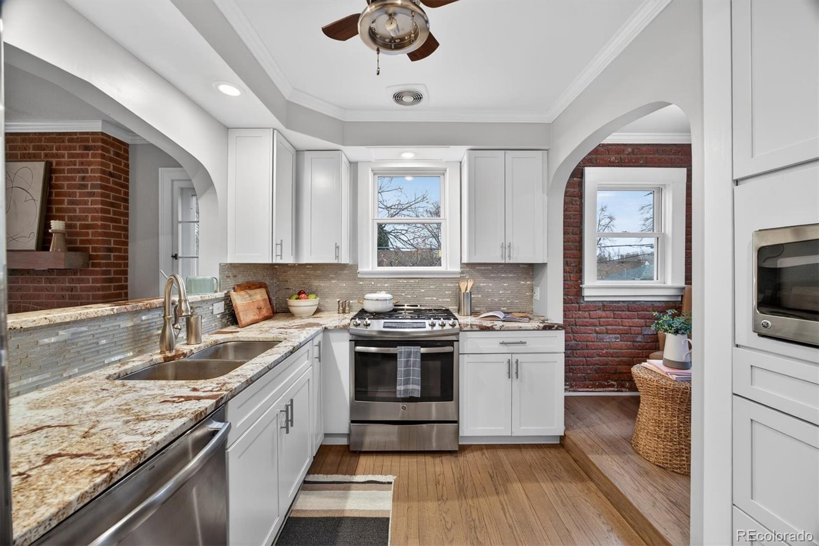 MLS Image #10 for 1601  ivanhoe street,denver, Colorado