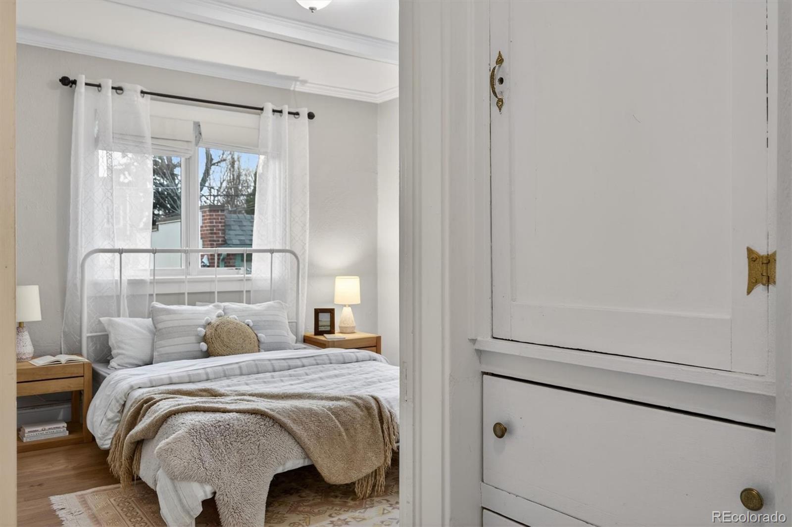 MLS Image #13 for 1601  ivanhoe street,denver, Colorado