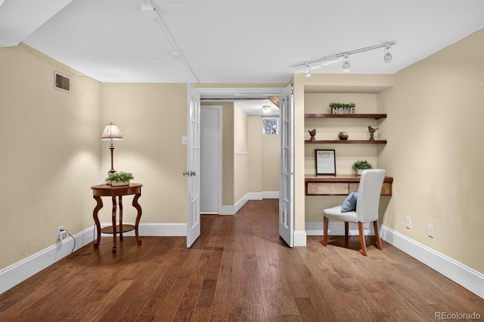 MLS Image #18 for 1601  ivanhoe street,denver, Colorado