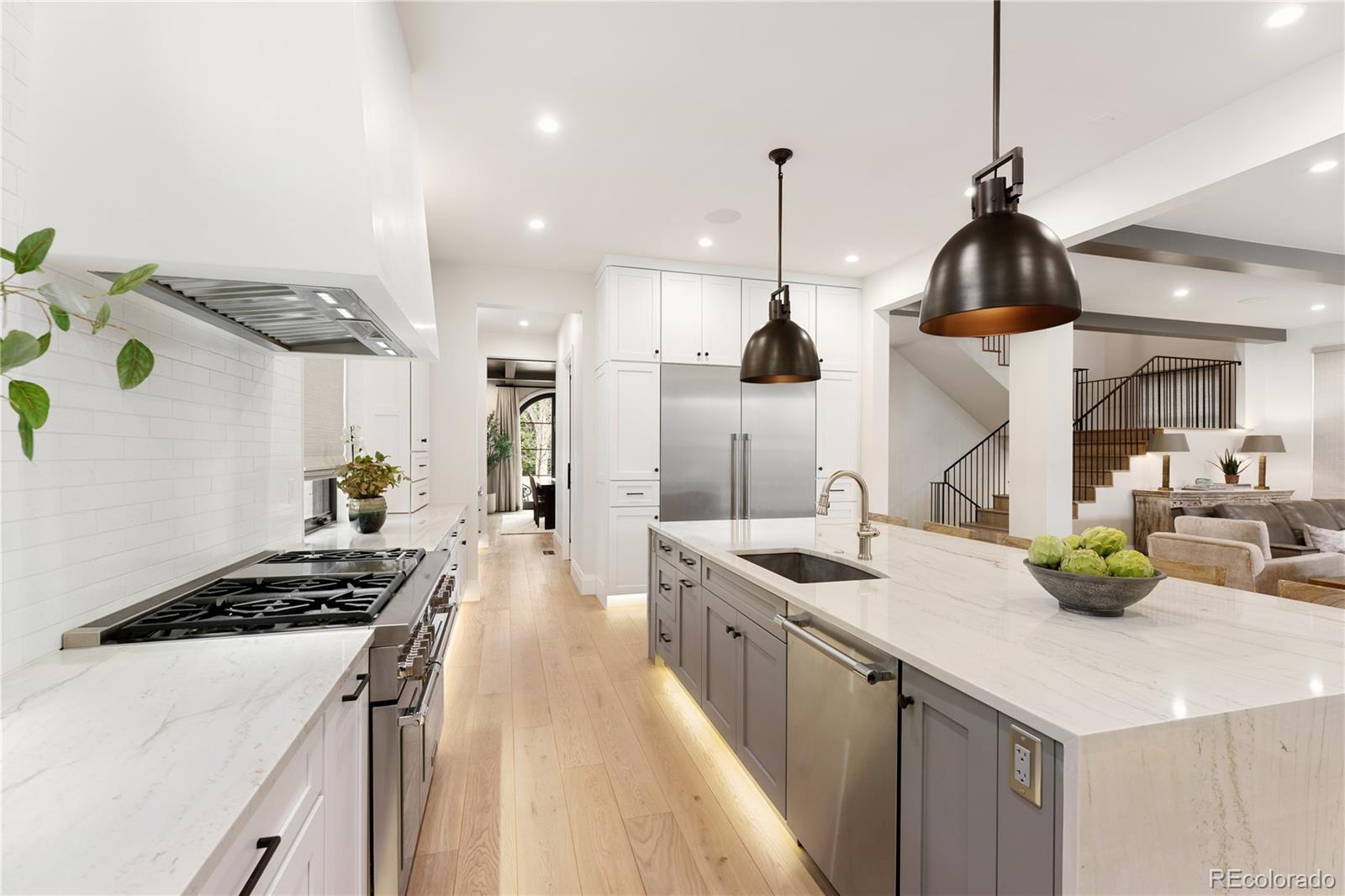 MLS Image #11 for 2515 s milwaukee street,denver, Colorado