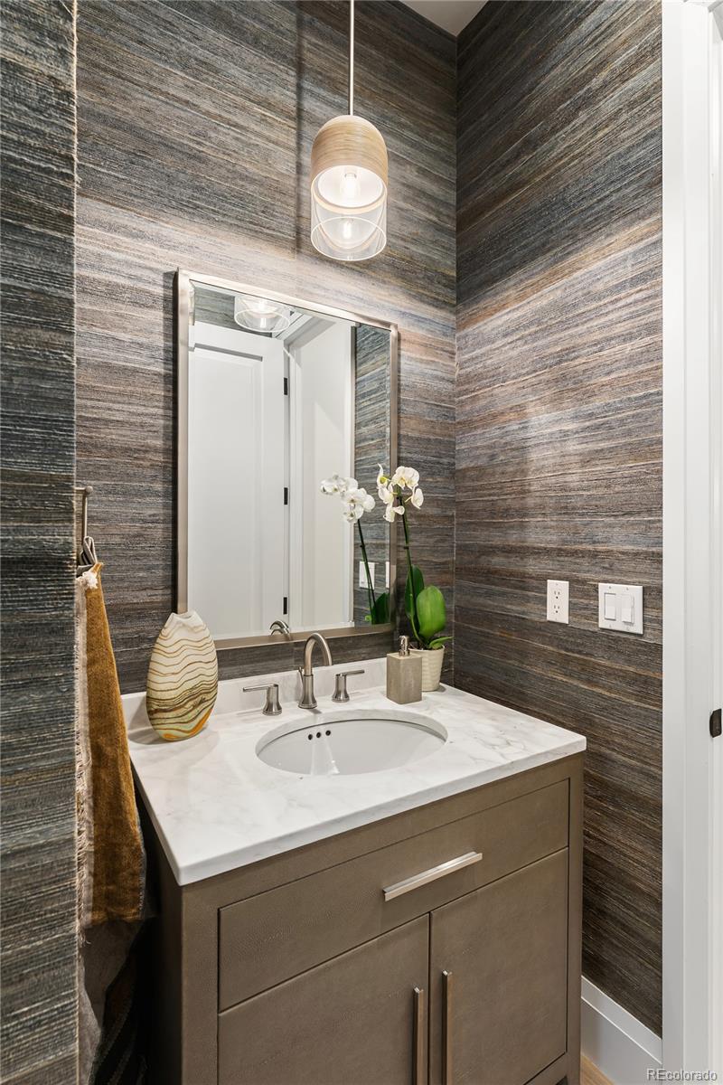 MLS Image #18 for 2515 s milwaukee street,denver, Colorado