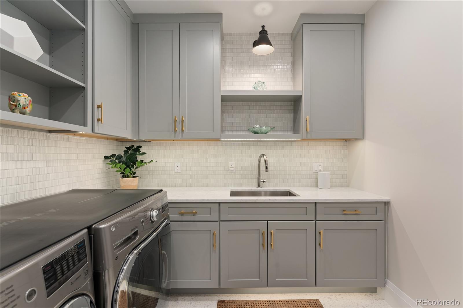 MLS Image #34 for 2515 s milwaukee street,denver, Colorado