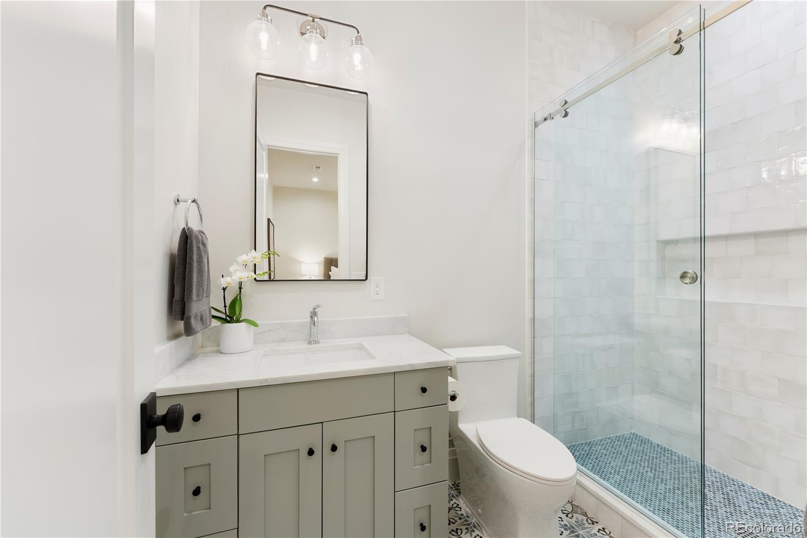 MLS Image #41 for 2515 s milwaukee street,denver, Colorado