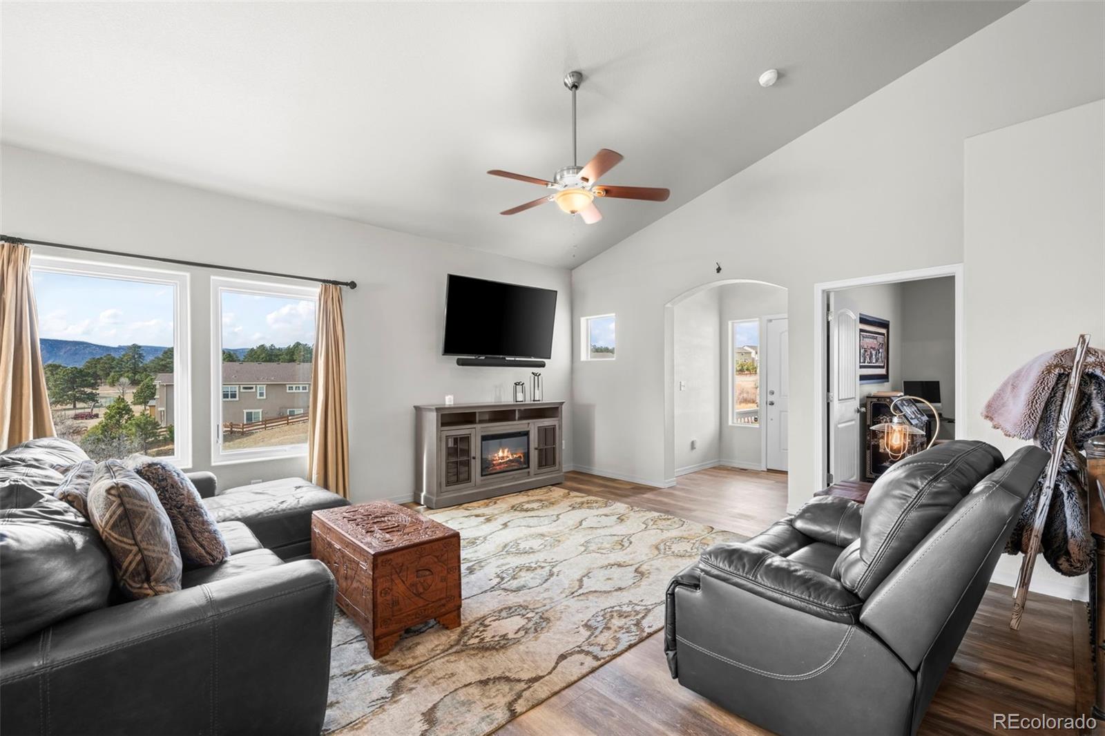 MLS Image #2 for 19663  lindenmere drive,monument, Colorado