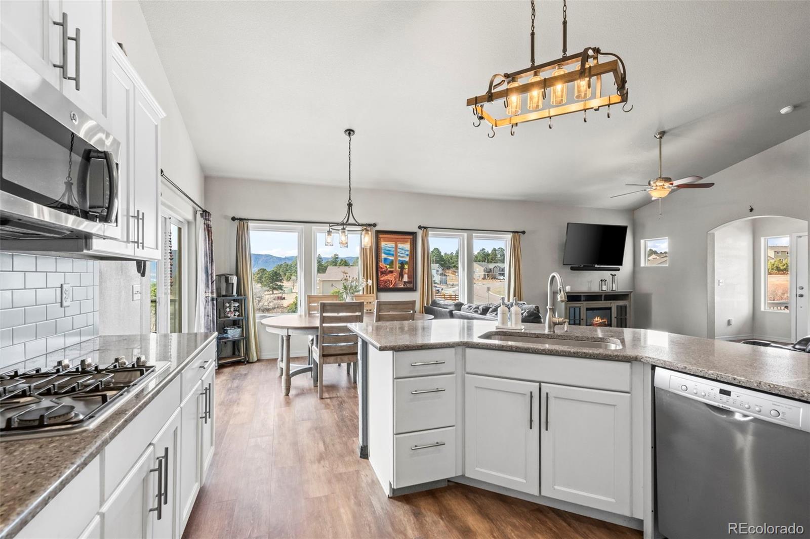 MLS Image #6 for 19663  lindenmere drive,monument, Colorado