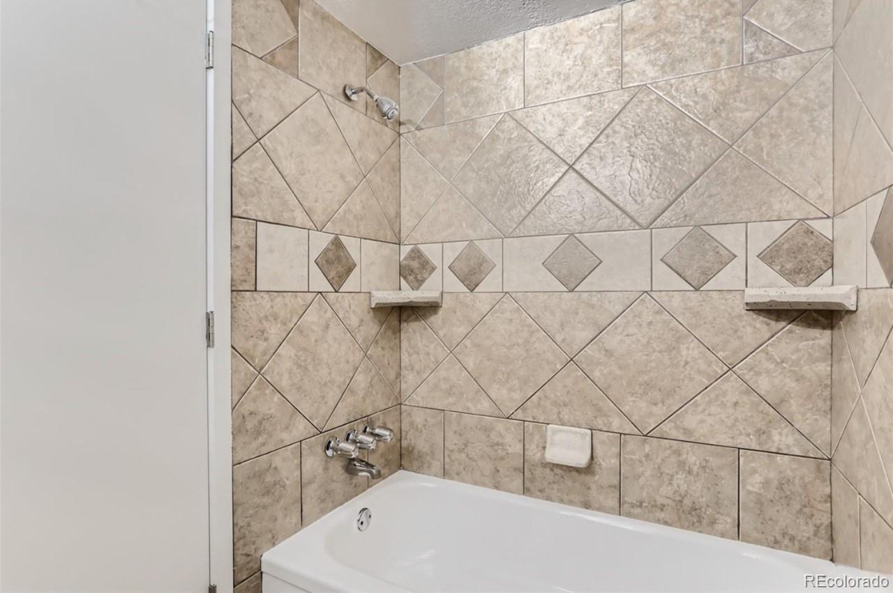 MLS Image #12 for 1045 n clarkson street 105,denver, Colorado