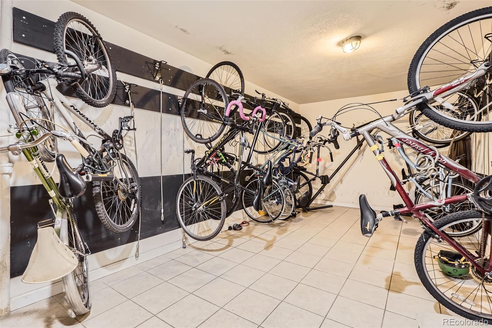 MLS Image #23 for 1045 n clarkson street 105,denver, Colorado