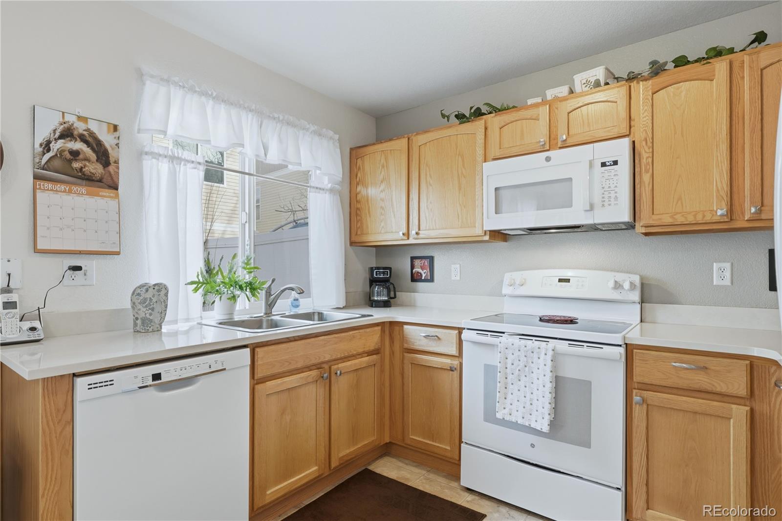 MLS Image #12 for 21417 e 55th place,denver, Colorado